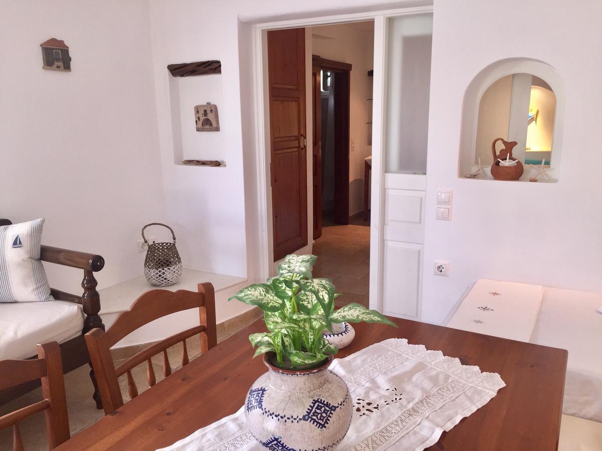 Anna'S Studio Piso Livadi Bagian luar foto